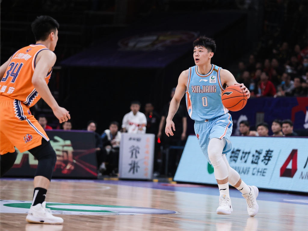 体育彩票开奖直播，彩民共见证奇迹时刻！